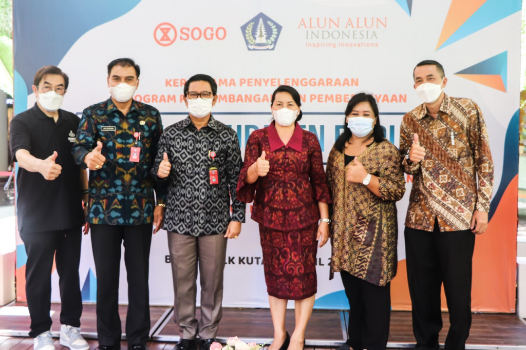 Pemkab Badung Bersama SOGO dan Alun-Alun Department Store Tandatangani Kesepakatan, Berkomitmen Perkuat Produk UMKM Go International